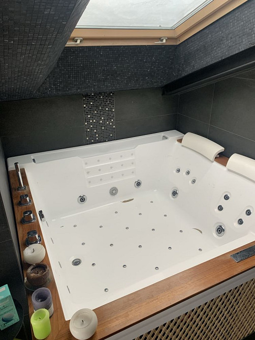 Комфорт таун аренда мансардная двухэтажная квартира с сауной и джакузи Киев - изображение 3