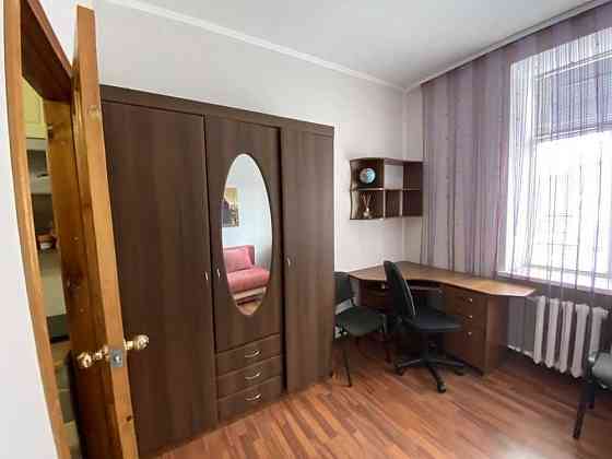 SG S4 Продам 1 кімнатну гостинку в центрі м. Наукова Харьков