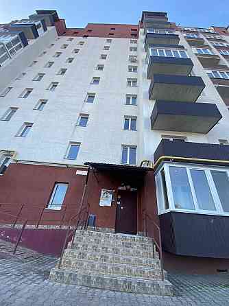 Продається простора 2-кімнатна квартира в  районі Виставка Хмельницький
