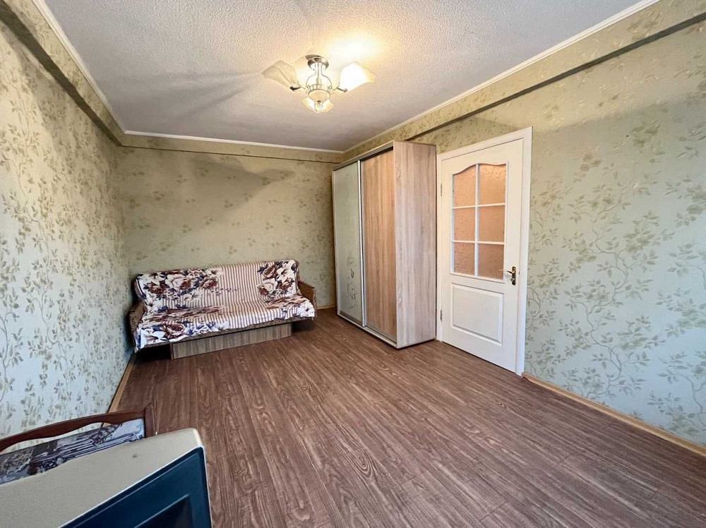 1-комн. 3/5 АО ул. Звенигородская Черемушки Каменское (Запорожская обл.) - изображение 1