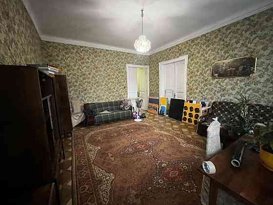Оренда 3 кімнатної квартири вул Заньковецької ( центр ) Львов