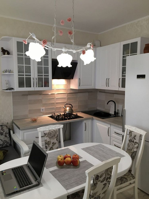 Хозяин Продам квартиру Южный Иванова 22 Южне - зображення 1