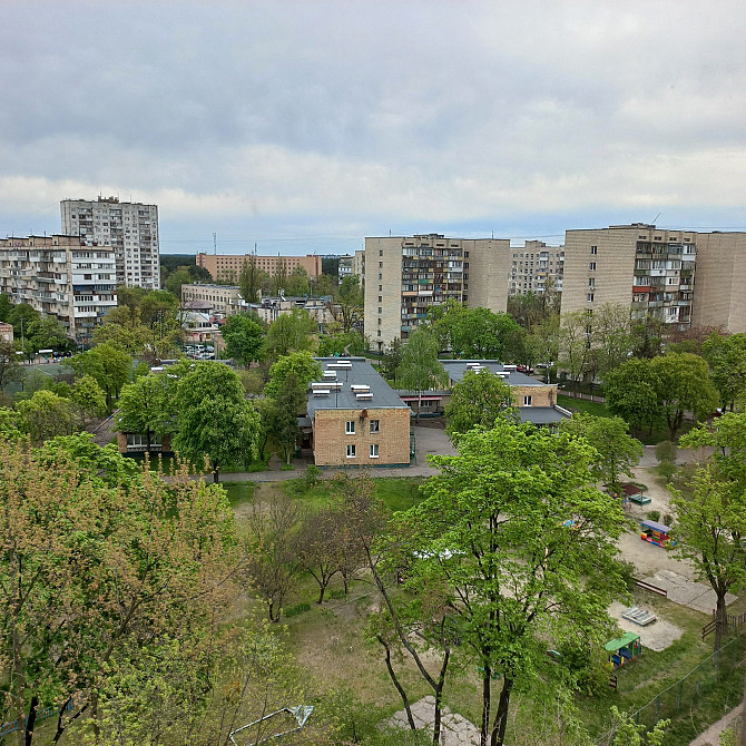 Для сімейної пари, з дітьми або для двох дівчат. РОЗДІЛЬНІ КІМНАТИ. Киев - изображение 8