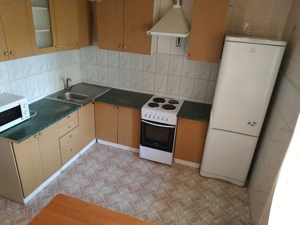 Сдам 1 комн. кв. на Позняках по просп. Григоренка 1 Киев - изображение 1