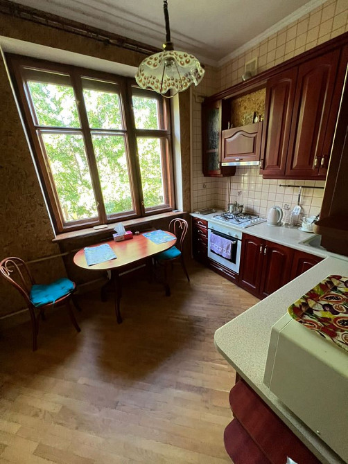 вул.Студентська,3. Вiльна! Центр! Чудова квартира Львів - зображення 2