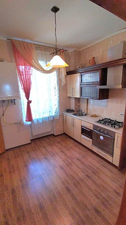 Продам 2-х комнатную " Сталинку" 63 м2 на 2/4  ЦЕНТР / Соборная Mykolaiv - photo 1