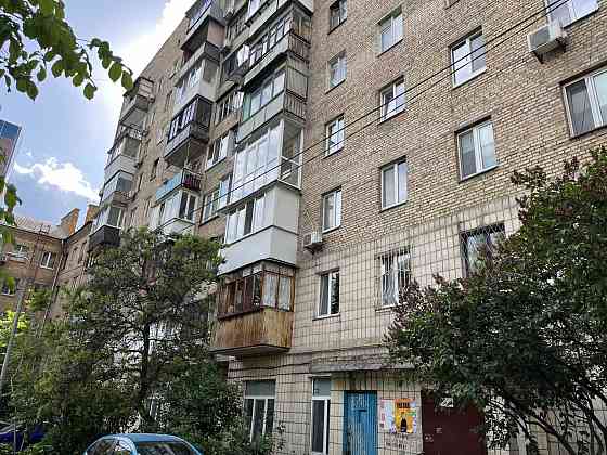 Без % Продаж 3 кім. вул.  Гетьмана Скоропадського ( Л. Толстого ) 49 . Киев