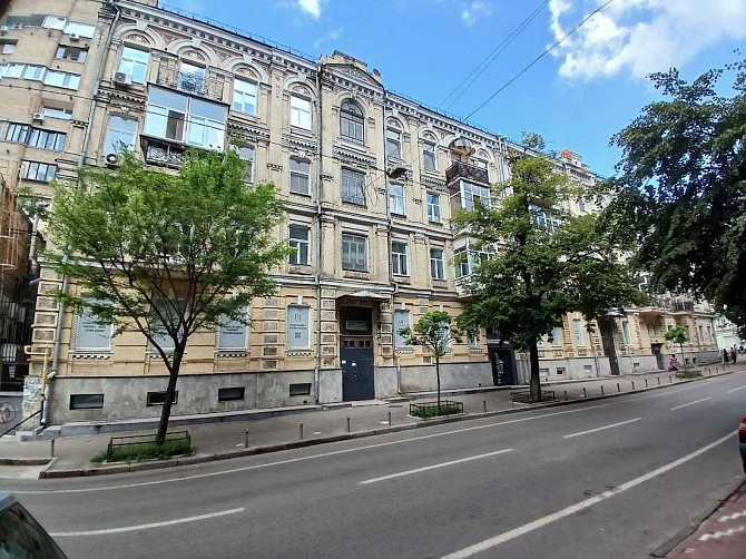 Власник. Центр. Гончара,90/92. 1-к в царському будинку 50м Kyiv - photo 1