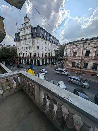 Продаю австрійський люкс, центр міста, напроти готель Дністер Іvano-Frankivsk