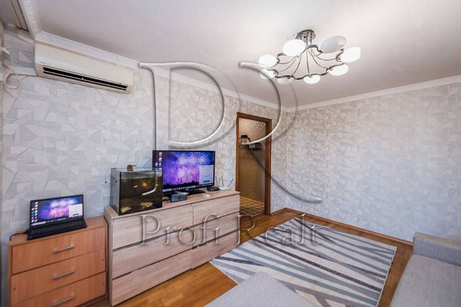 Продаж 2 кімн. квартири за адресою Харківське шосе Kyiv - photo 3