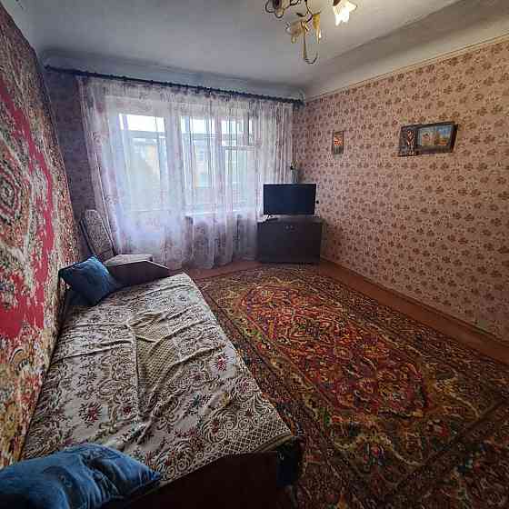 2-кім ДВОСТОРОННЯ кв. вул. Пирогова. Продаж Chernihiv