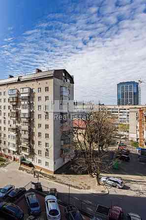 Продажа 3к квартиры, 105м2, Лабораторный переулок 6, Печерск Киев