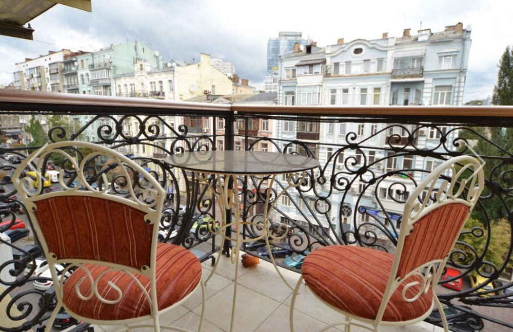 Продаж 2к Шота Руставелі 36 БЕЗ КОМІСІЇ Центр Печерський Льва Толстого Київ - зображення 1