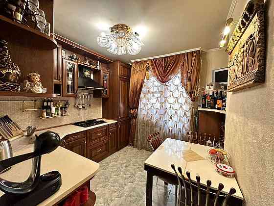 Продаж 3к квартири 81 кв. м на вул. Прибузька  RUBI 34648 Khmelnytskyi