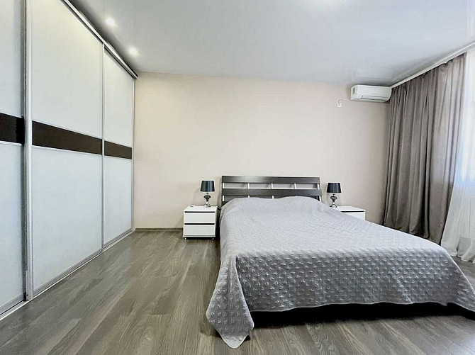 1-комнатная квартира, 60 м²
КИРОВА Dnipro - photo 1