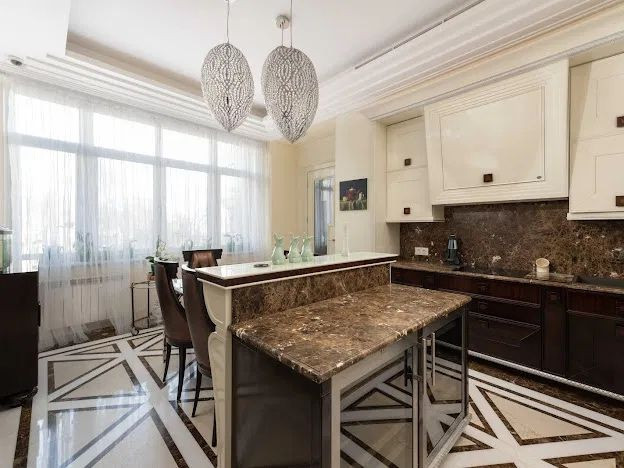 Аренда 5 комнатной квартиры,Грушевского 9а,280 метров+паркинг Киев - изображение 4