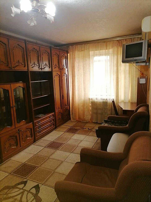 Здам 1-к, Шевченківський район, вул. Старокиївська 1/5, метро КПІ Киев - изображение 1