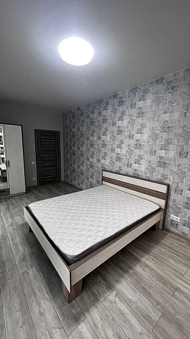 3х кім кв. Нова Англія.  Вільна. М. Васильківська Киев - изображение 1