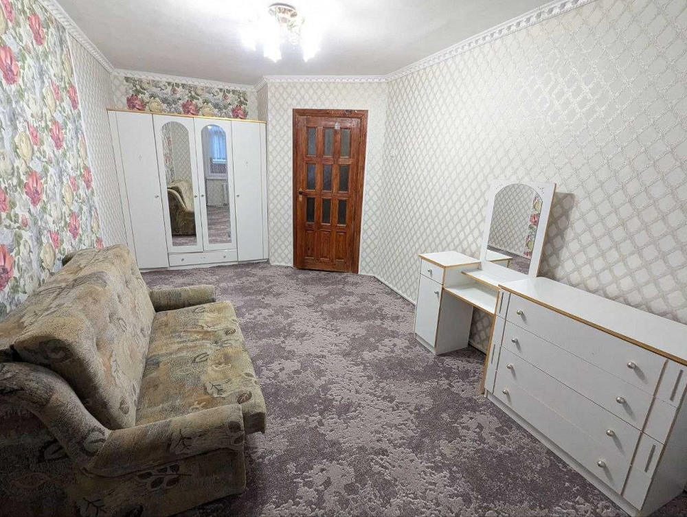 Оренда 2х кімн Кн Романа Рівне - зображення 2