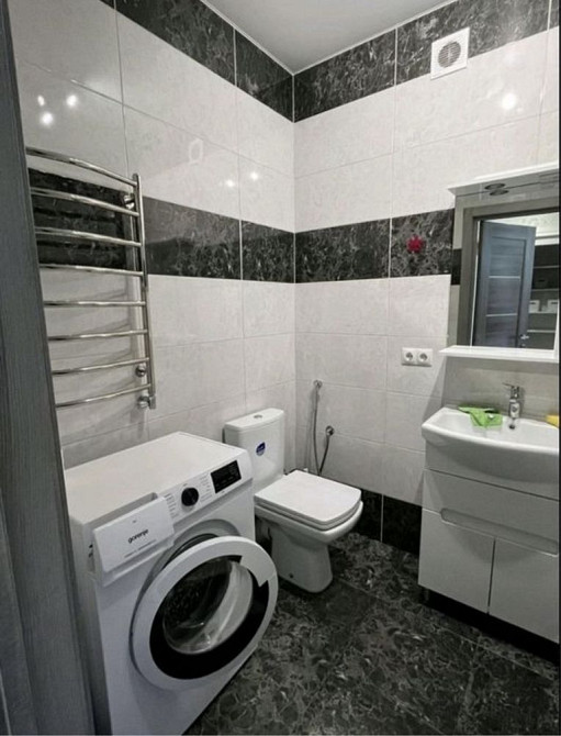 Містечко закрит. типу,новобуд.,гардеробн.поруч парку,центр.част Ивано-Франковск - изображение 5