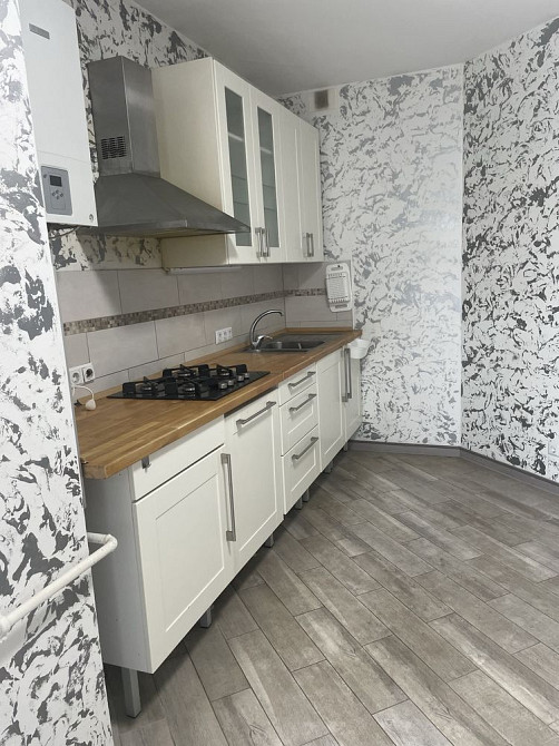 Аренда  2-х ком, раздельная  жк Лесная  сказка Київ - зображення 2