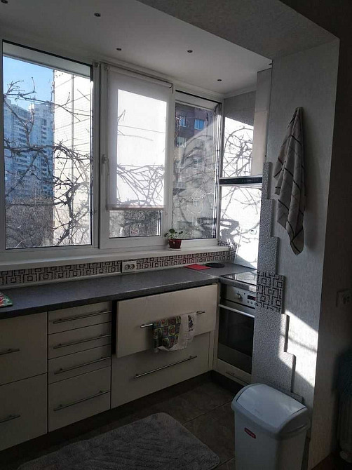 Продажа 3-х кв., Харьковское шоссе,д.65, м.Харьковская Київ - зображення 2