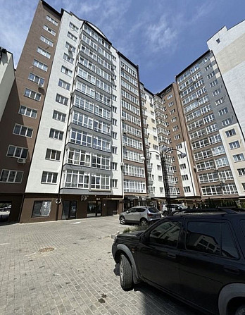 Продам велику  3 км квартиру в центрі Івано-Франківськ - зображення 2