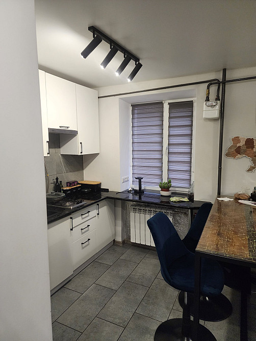 Продам 1к квартиру + кухня студія. Власник Звягель - изображение 5