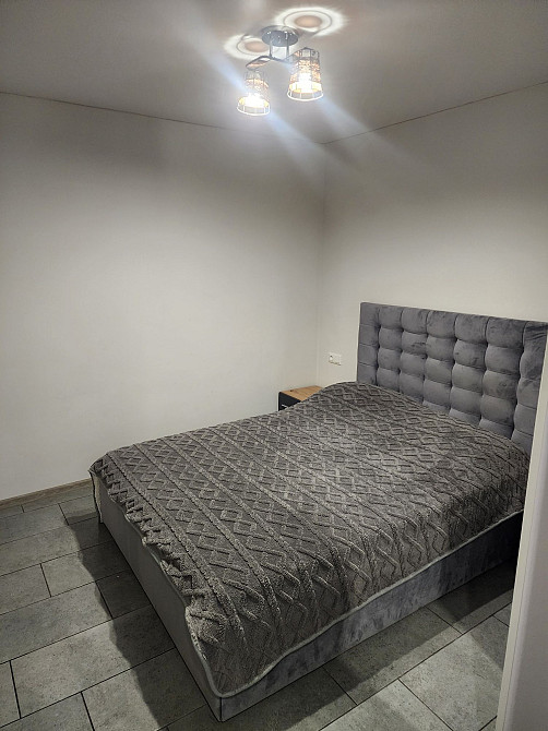 Продам 1к квартиру + кухня студія. Власник Звягель - изображение 2