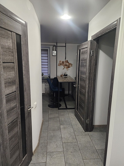 Продам 1к квартиру + кухня студія. Власник Звягель - изображение 1