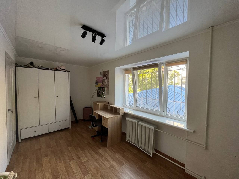 Сдам 2к.к-ру длительно,центр,без выселения летом,свет не отключают! Черноморск - изображение 5