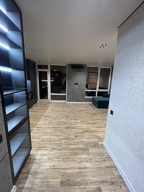 ПЕРША ЗДАЧА! Дизайнерська квартира в ЖК з підземним паркінгом, центр Ивано-Франковск - изображение 4