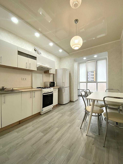 Оренда 2-кім. квартири біля Арсену по вул. Стуса 32 Ивано-Франковск - изображение 1