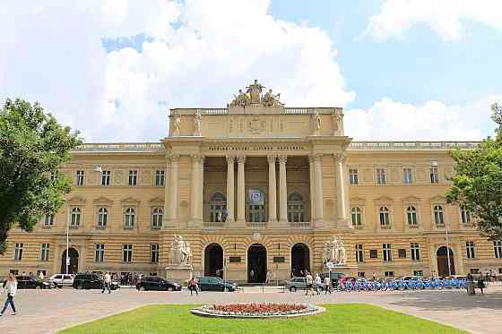 Центр міста, площа Старий Ринок, вул. Пильникарська 3, оренда. Lviv