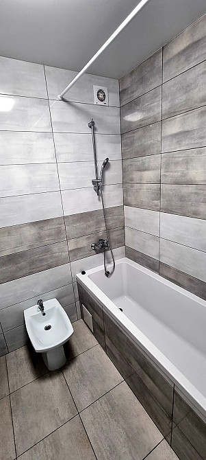 НЕ АГЕНЦІЯ!!!Без комісії. В квартирі все є. Новобудова,центр 5хв Тернопіль - зображення 6