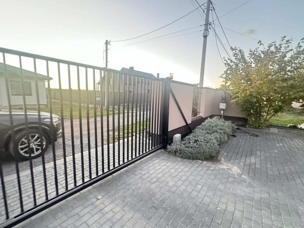 Продаж 4-х кімн.квартири за ціною 2-х кімн. Боратин - зображення 2