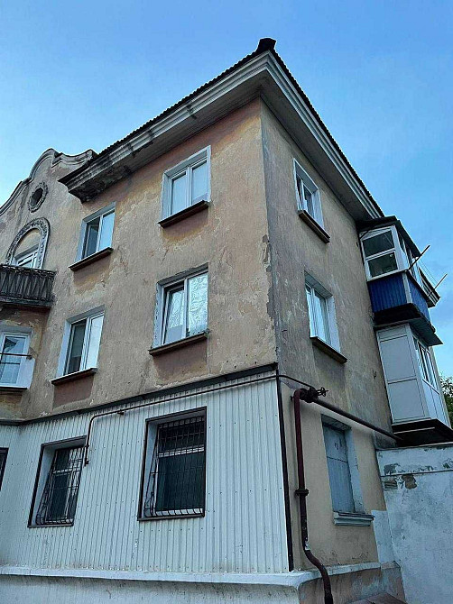 Продам 3к "сталинку" СевГок, ул. Петлякова 3/3 эт. (есть тех. этаж) Кривой Рог - изображение 1