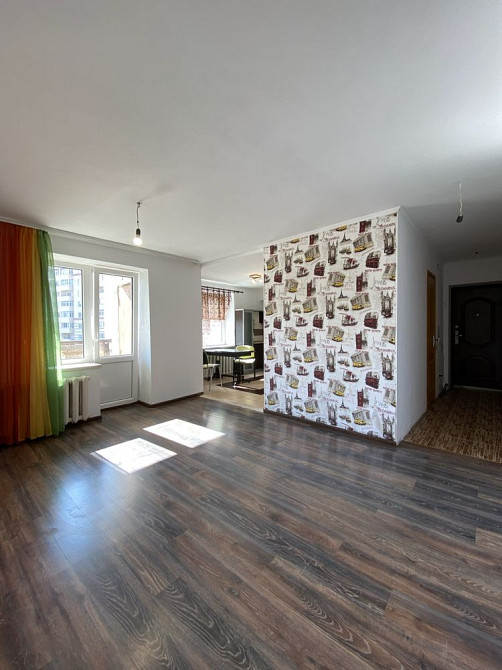 Продається 3 кімнатна квартира район Автовокзал Рівне - зображення 1