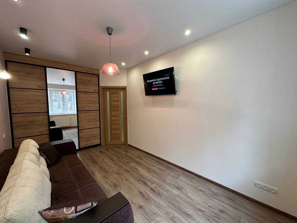 1к. квартира з ремонтом, газ, засклений балкон. Гардеробна. Ірпінь - зображення 1