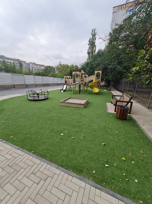 Продаю 2х комнатную квартиру новострой Центр Миколаїв - зображення 2