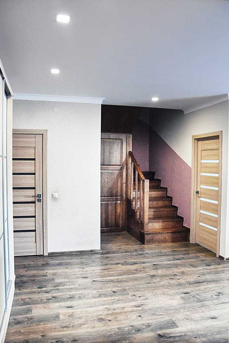 Шикарна  двух'ярусна квартира з гаражем в новобудові . Новий район Ужгород - зображення 2