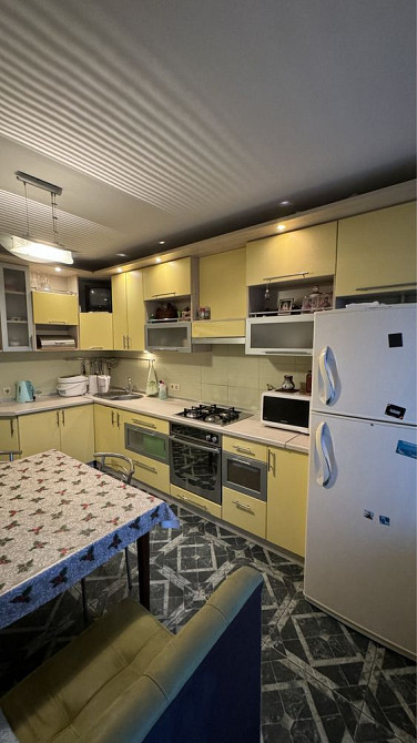 NEWStreet! Сдам Большую 2 комн.кв в р-не Голливуда Чернигов - изображение 1