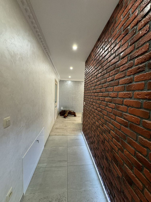 Продається Простора 3 кімнатна квартира 116м2  м Вижниця( Рівня) Вижниця - зображення 3