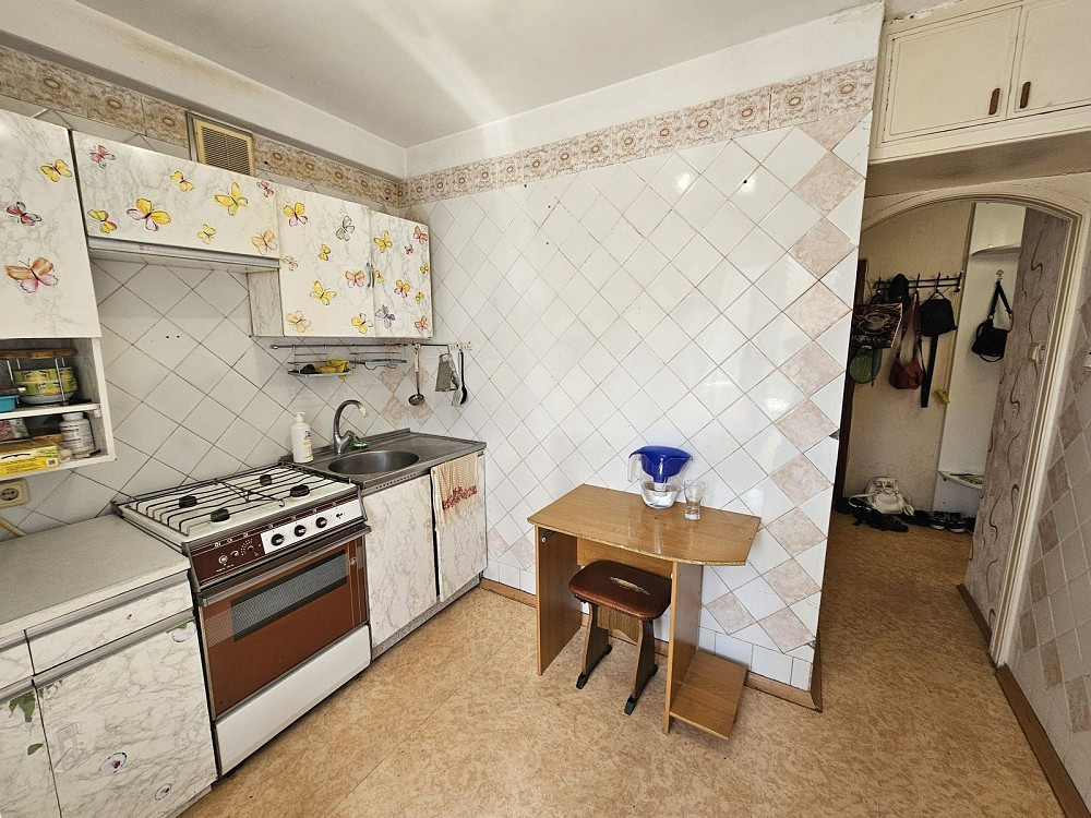 Продам 2к.к-ру, 5й этаж,жилое состояние,тёплый дом Чорноморськ - зображення 4