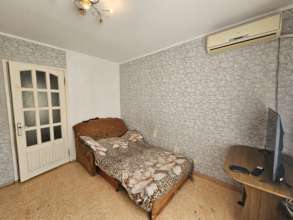 Продам 2к.к-ру, 5й этаж,жилое состояние,тёплый дом Чорноморськ - зображення 2