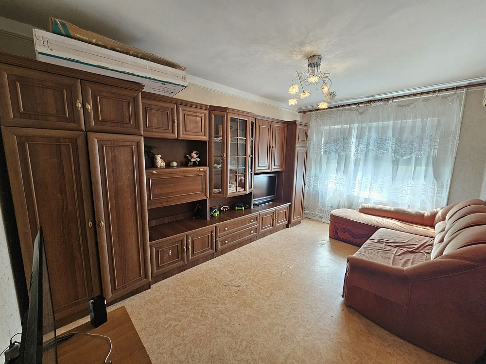 Продам 2к.к-ру, 5й этаж,жилое состояние,тёплый дом Чорноморськ - зображення 1