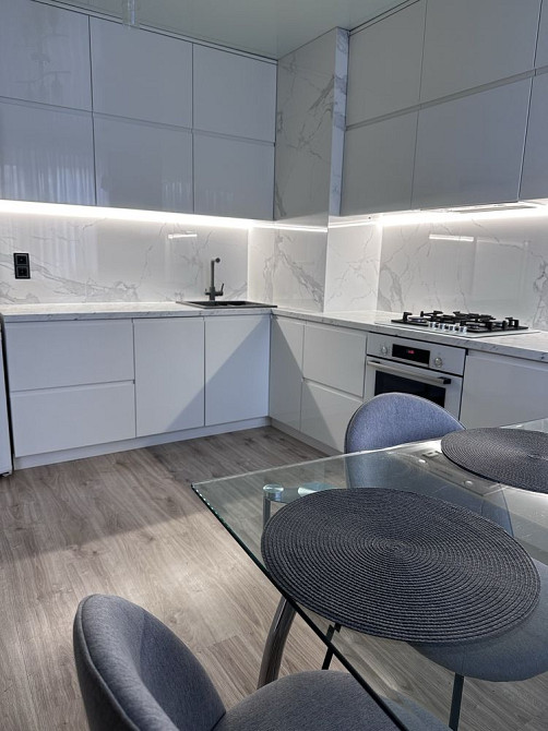 Продам гарну, затишну, стильну квартиру Братское - изображение 1