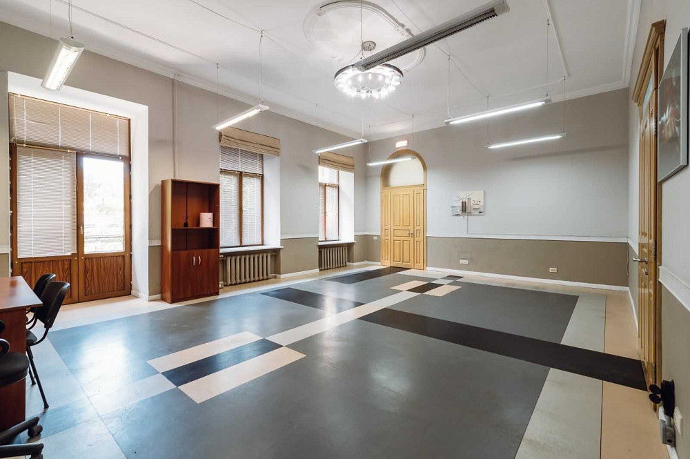 Продам просторную квартиру на Соборной площади Одеса - зображення 1