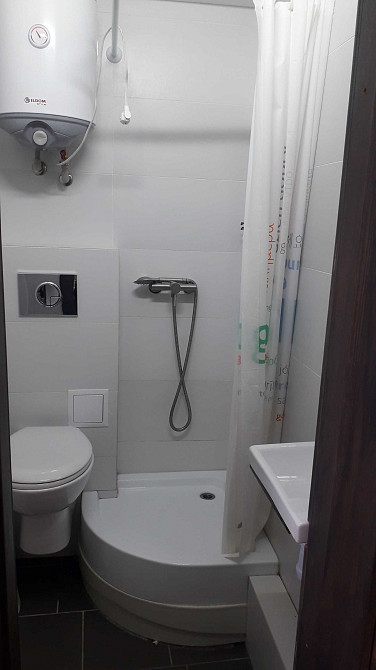 Центр. Район Панкратовского моста. Сдам 2 поряд  квартири 42 і 21 м.кв Херсон - зображення 4