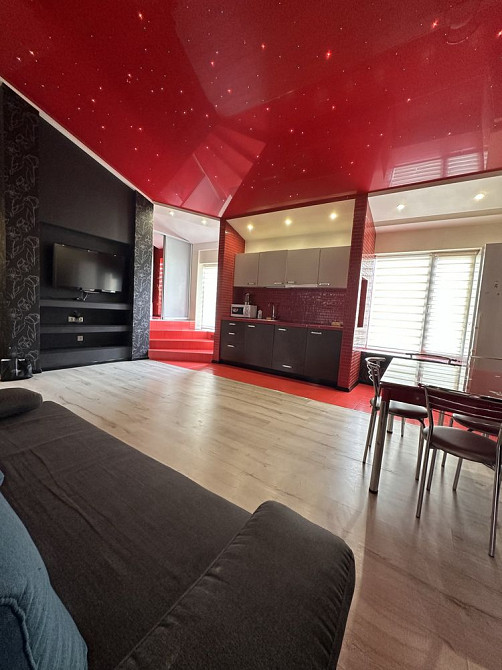 Ревльная 2-ка в Центре, Исторический Музей, Архитектора Бекетова Харків - зображення 1